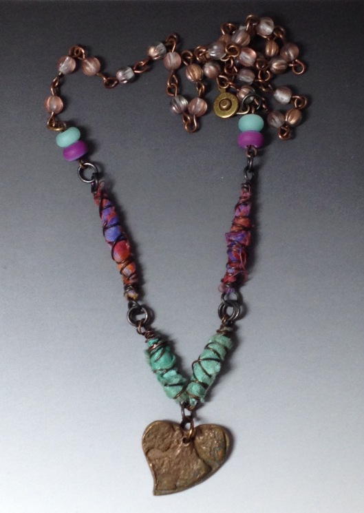 BeadLove - A necklace with heart